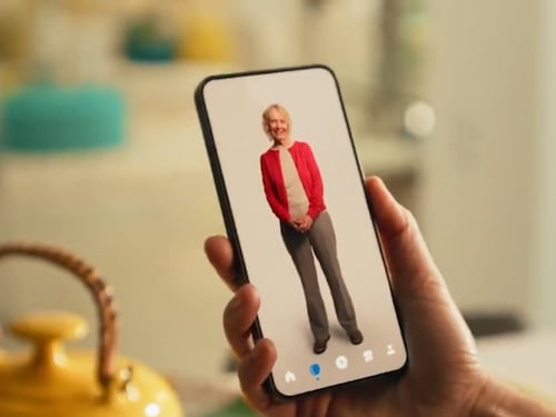 Un'app per parlare con i morti: l'intelligenza artificiale riporta in vita i nostri cari