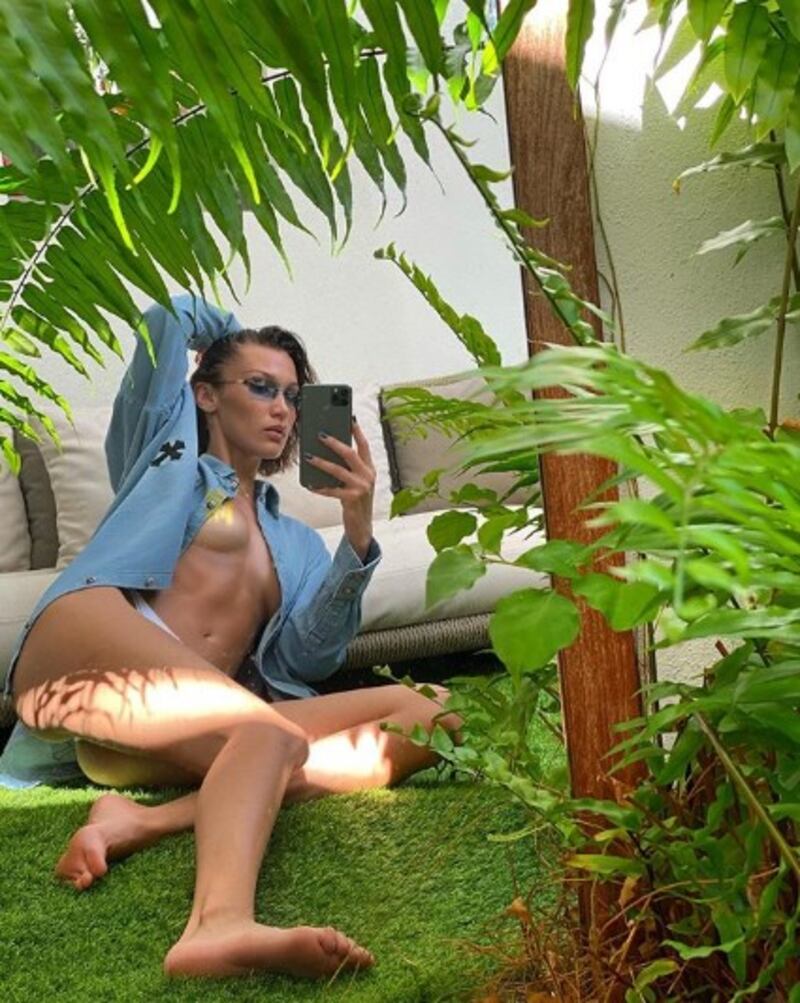 Bella Hadid, le foto più seducenti 1