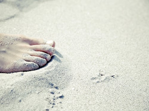 Piedi belli e in salute per l'estate: consigli pratici