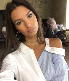 Emily Ratajkowski hot, lato b esplosivo a Positano 13
