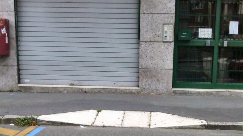 «Strisce blu sbagliate, cancellate tutte le multe»