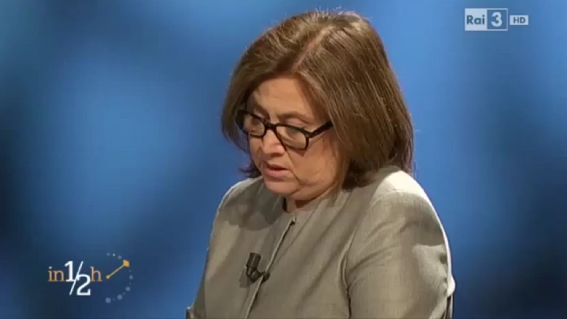 La strana ipotesi di Lucia Annunziata: "Non ci colpiscono per una porcata"