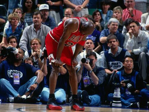 "Non importa se sono malato": quanto fu mitico il "Flu Game" di Michael Jordan