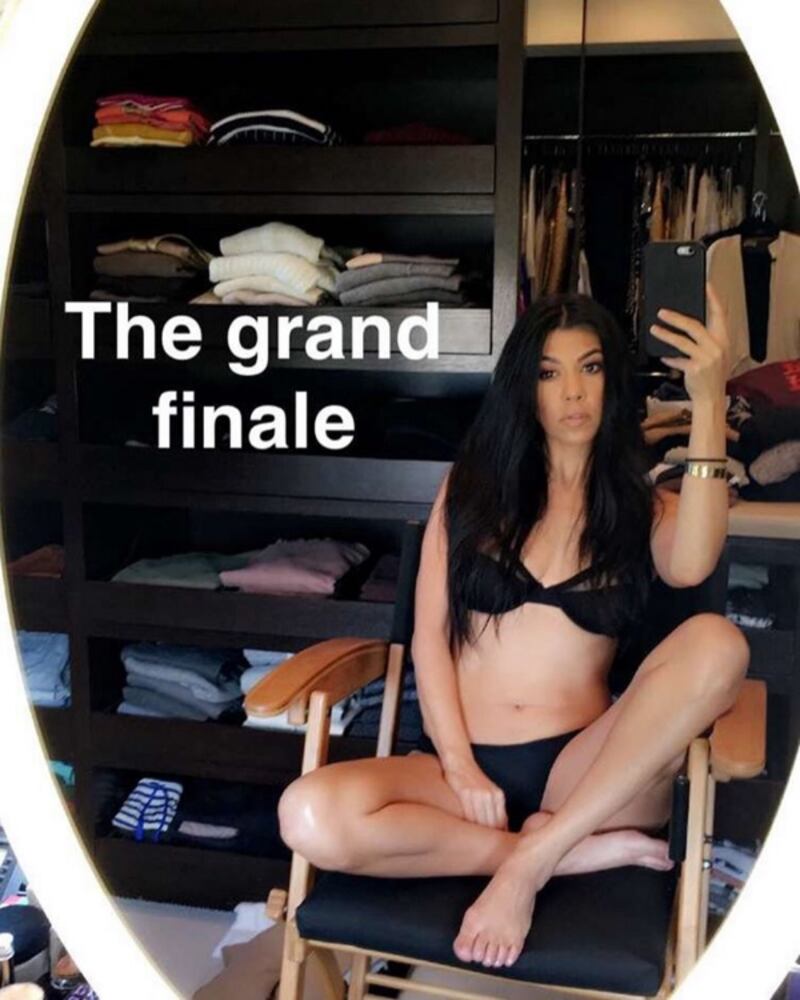 Kourtney Kardashian, bikini leopardato da urlo: foto 6