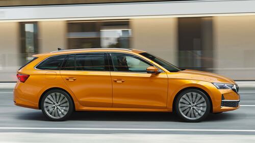 Skoda Octavia 2024, guarda tutte le foto 15