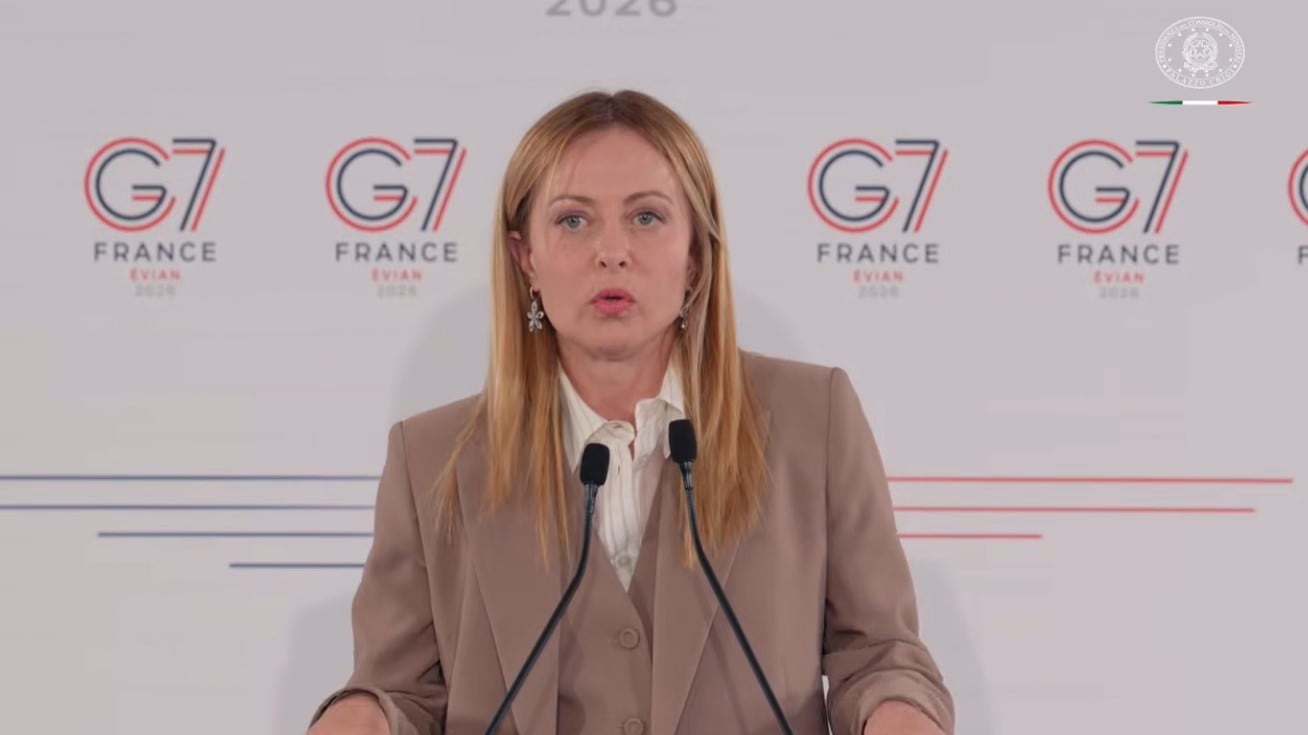 La Meloni convince l'Europa: "Ora return hub congiunti". Si smarcano Francia e Spagna