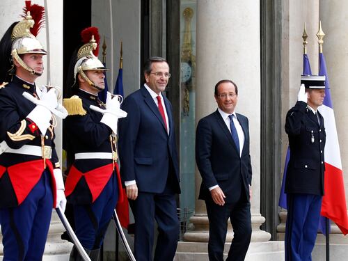 Hollande: la Grecia resterà nell'euro, ma sia credibile. Samaras: ce la faremo