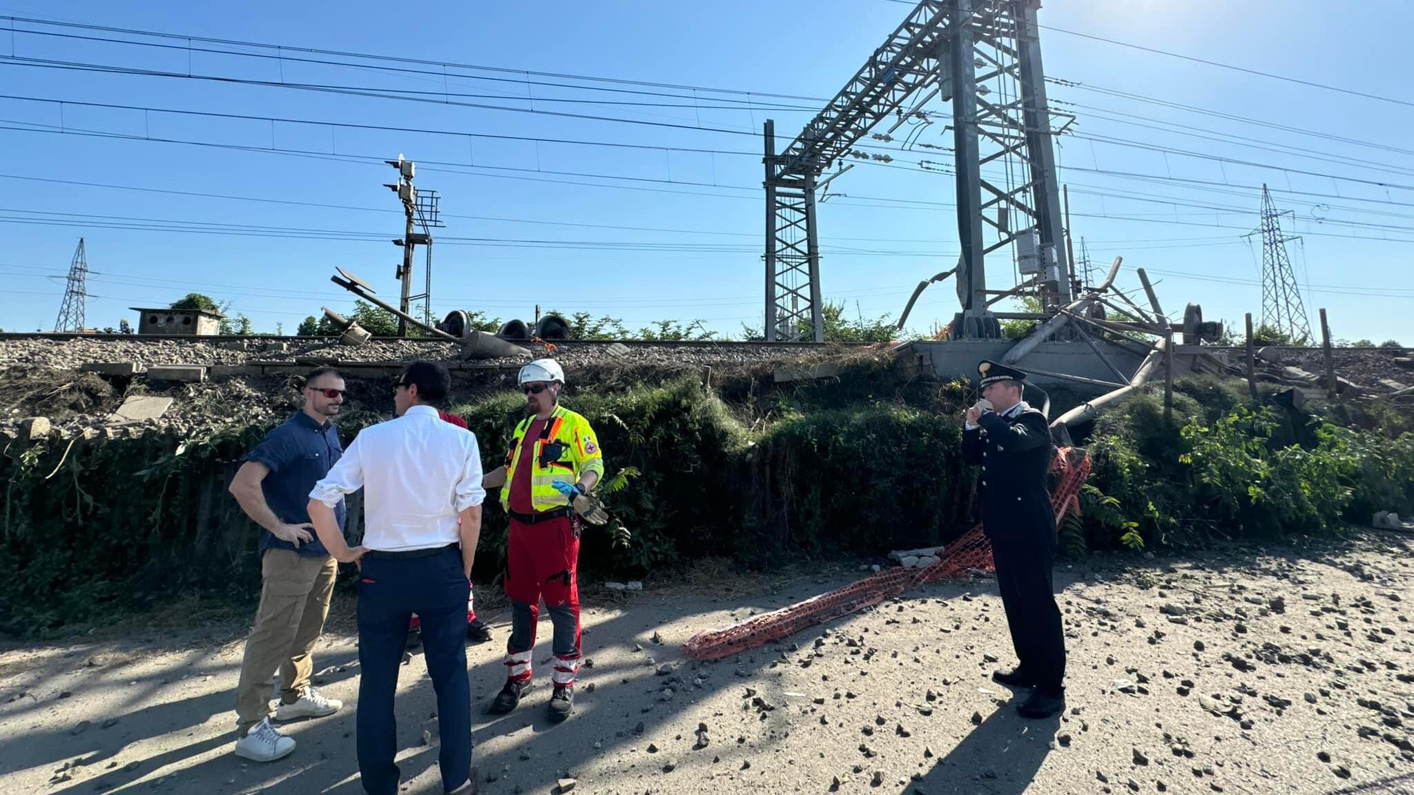 Lo svio e il boato: incidente ferroviario a Parma. Danni, feriti e circolazione bloccata
