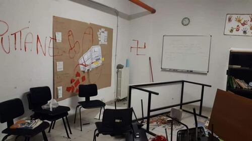 Svastiche e insulti nella scuola di cultura popolare di Milano 2