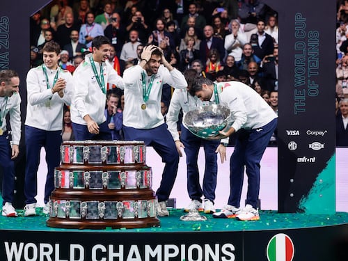 Coppa Davis, l'Italia "rompe" l'insalatiera: cosa è successo durante la premiazione