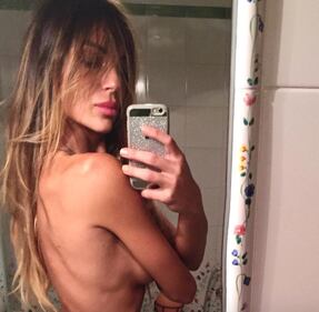 Sarah Nile hot, bikini e paella 20