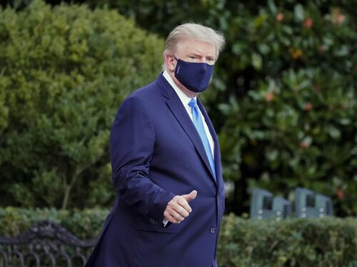 "Sta bene". "No, preoccupa" Trump, scontro sul bollettino