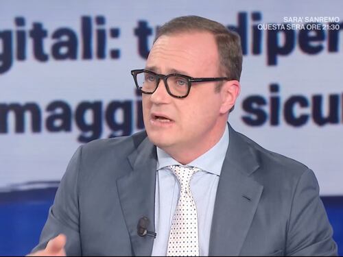 Odio online, Tommaso Cerno a Domenica In: "Io non leggo nemmeno più i social, ho caterve di insulti"