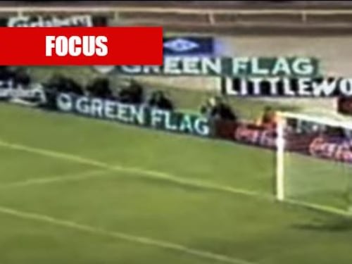 Le 10 spettacolari parate che hanno fatto la storia del calcio