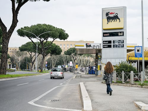Auto in panne dopo il pieno. Il giallo del "gasolio sporco" che allarma Veneto e Friuli Venezia Giulia