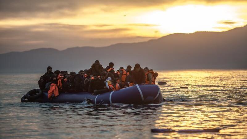 Profughi, l'ultima dell'Ue: stangata a chi non li accoglie