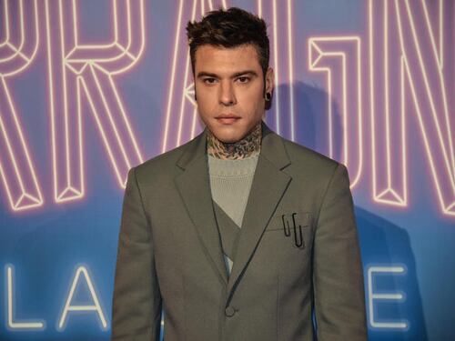 Fedez di nuovo sul tumore: "Chi l'ha detto che si deve essere migliori?"