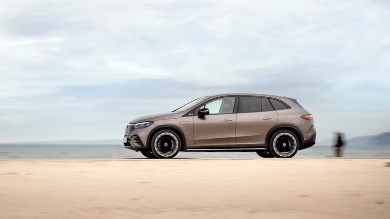 Mercedes-Benz EQE SUV, guarda la gallery 17