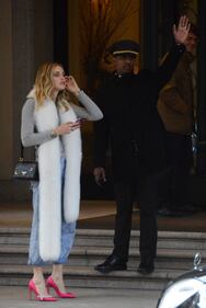 Chiara Ferragni, seno sexy a Parigi 14