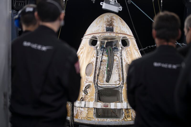 Il ritorno della capsula Crew Dragon 2 sulla terra 1