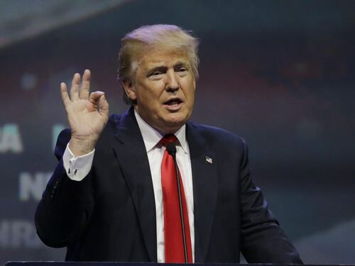 Hillary attacca ancora Trump. Ma lui incassa l'appoggio di Ryan