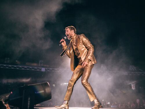 "Pronto per il liscio e per un sano rock cantato in inglese"
