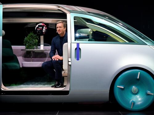 Sempre più Cina in Europa. Dopo le auto, le batterie