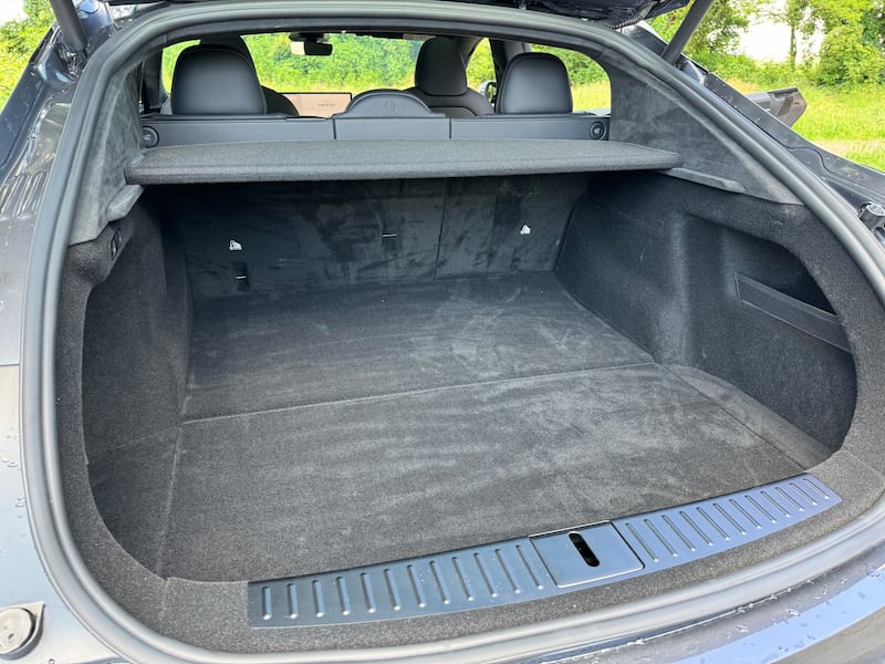 Tesla Model S Plaid: guarda la gallery della super berlina elettrica 20