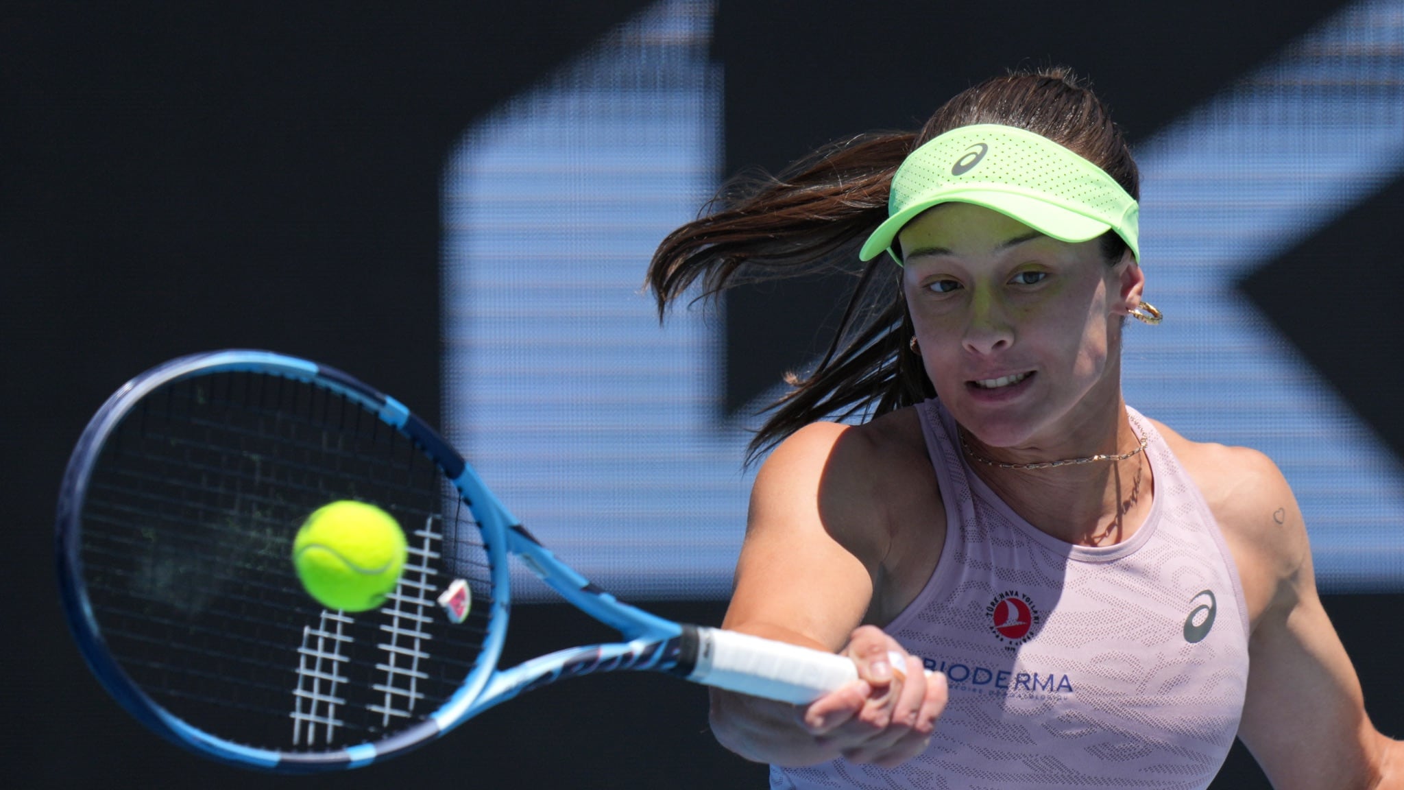 Anguria Pro Pal sulla racchetta: così la tennista turca ha aggirato le regole a Wimbledon