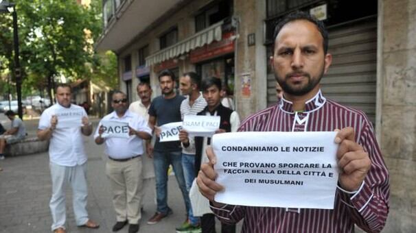 "Ha esultato per la strage": gli incendiano il bar ma era una bufala