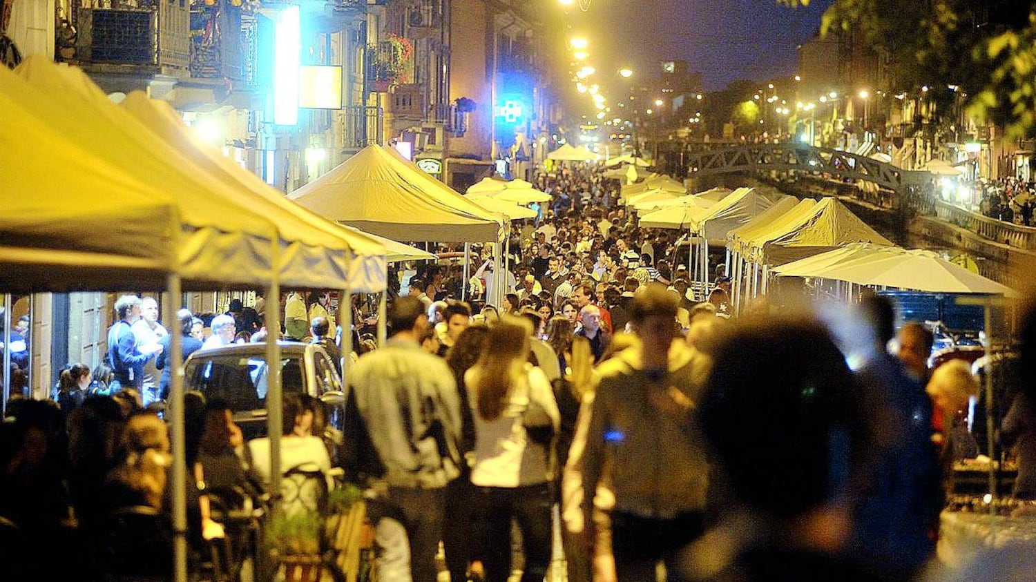 Caos movida e rapine Per Darsena e Navigli è sempre allarme rosso