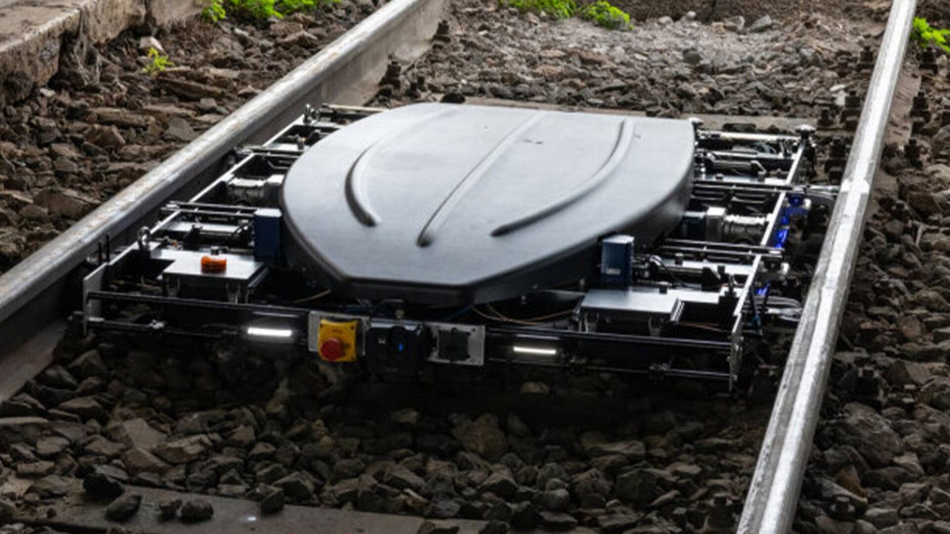 Argo, il robot sotto i convogli per scovare danni e problemi impossibili da vedere