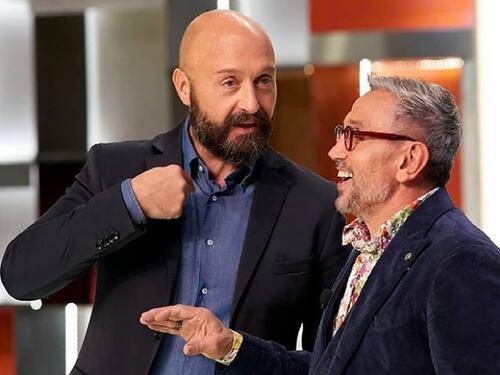 Joe Bastianich mostra la carcassa di piccione nel piatto. E il web s'infuria