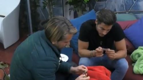 Gf, Andrea Denver rivela un dettaglio hot della Volpe: "Il suo seno..."