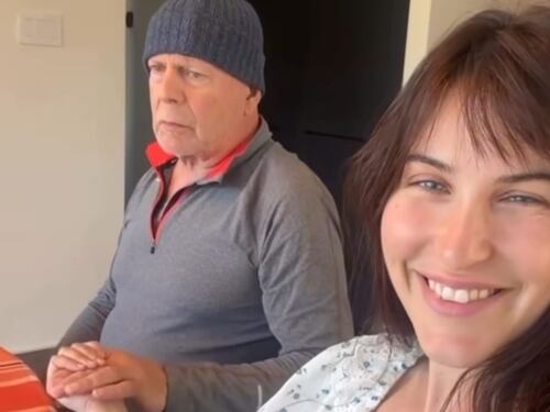“Mano nella mano...”. L'amore della figlia Scout per Bruce Willis