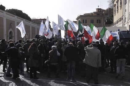 La protesta di Fratelli d'Italia 2