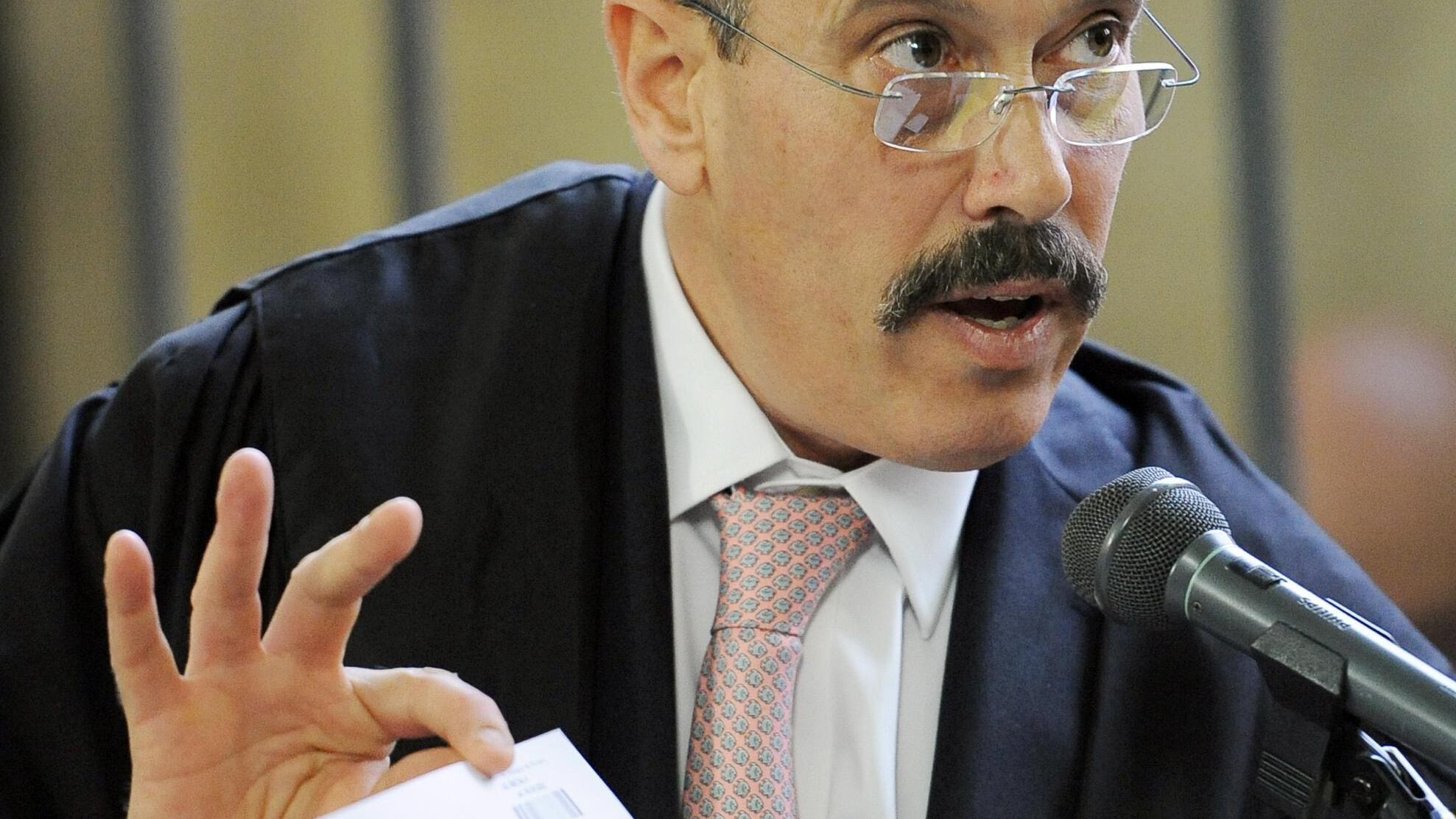 Quando il pm scriveva che il Cav era la vittima