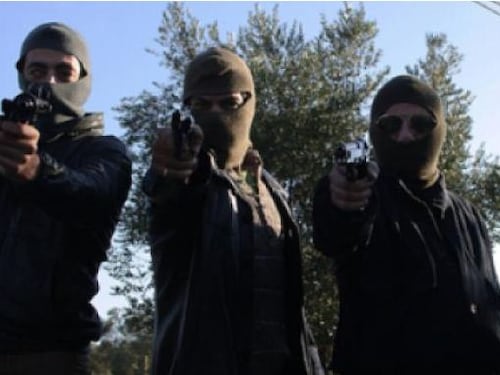 In cella per una foto su Facebook, ma era una scena di Romanzo criminale
