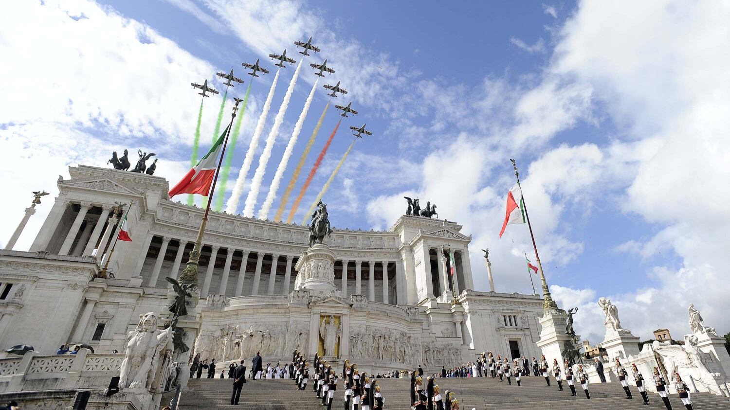 La Repubblica compie 70 anni. Mattarella: "È un'Italia migliore"