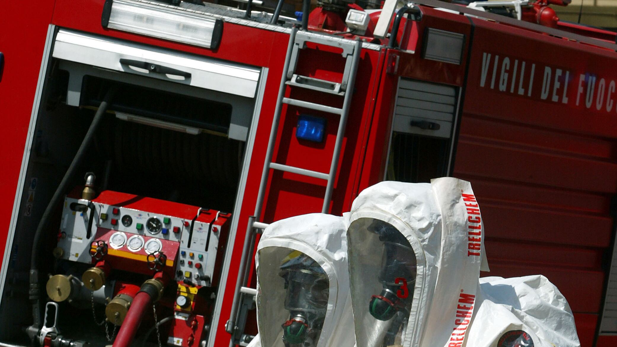 Gas misterioso negli uffici di Yoox a Milano: evacuate 50 persone