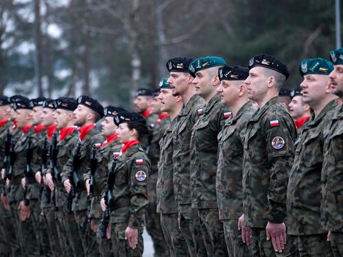 Kit e manuale di sopravvivenza: così la Polonia prepara i suoi cittadini alla guerra