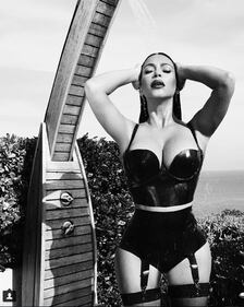 Kim Kardashian sempre più bella in gravidanza 28