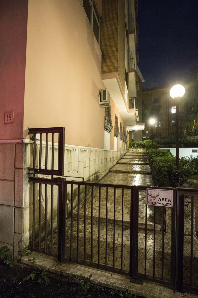 Il palazzo dove abita l'ex ministro Trenta 8