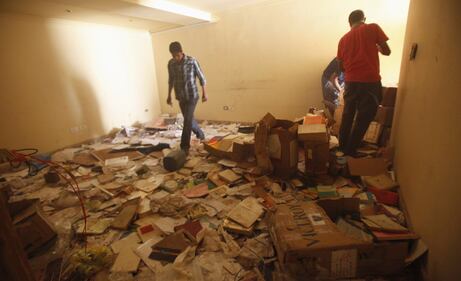 Cairo, saccheggiata la sede dei Fratelli Musulmani 5