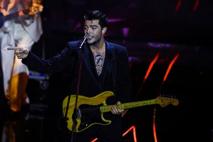 Sanremo 2024: ecco il look della prima serata del Festival dei The Kolors 5