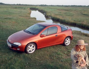 Opel Tigra, guarda la gallery 10