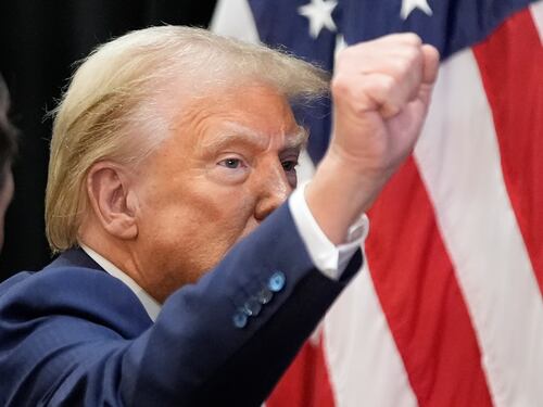 Sfida all'ultimo voto Trump-Harris (e lo spettro dell'elezione "sospesa")
