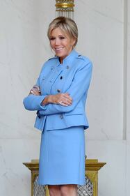 200mila firme contro Brigitte Macron