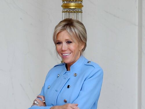 Brigitte Macron arriva all'Eliseo: ecco la nuova Première Dame