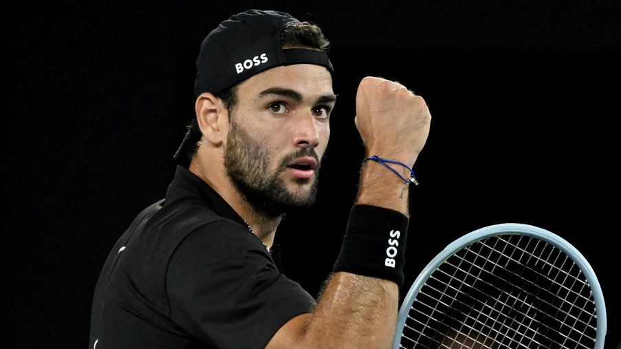 I vergognosi insulti a Berrettini che vola in semifinale